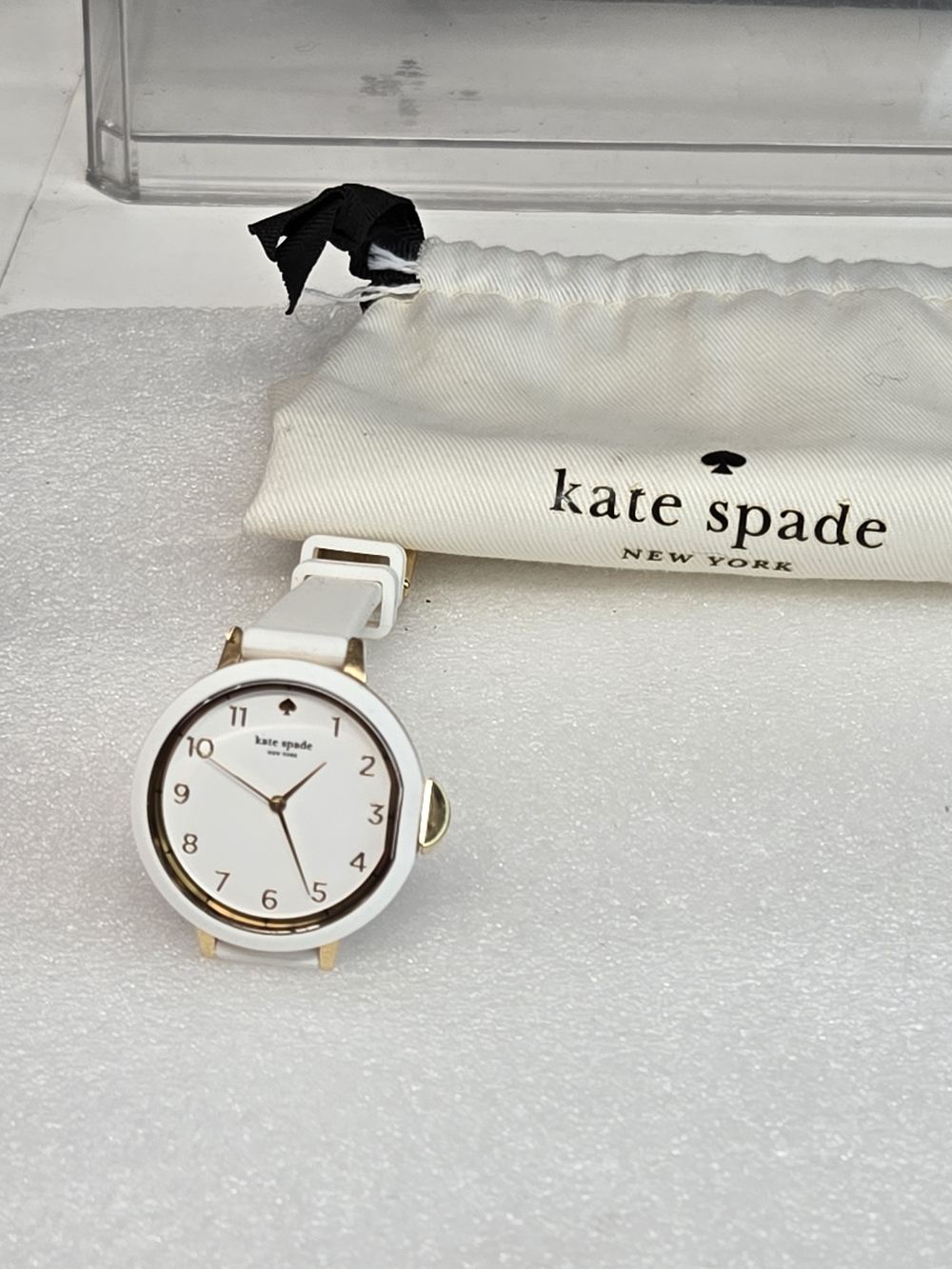 kate spade White and Gold Round Women's Watch LIVE COLORFUL